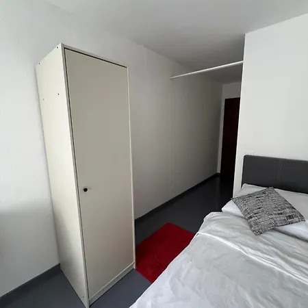 Suesse Naehe Der Aare Und Zentrum